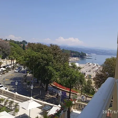Opatija Studio Garden Oasis By The Beach Apartment